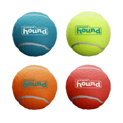 Outward Hound Dog Squeaker Ballz Med 4Pk