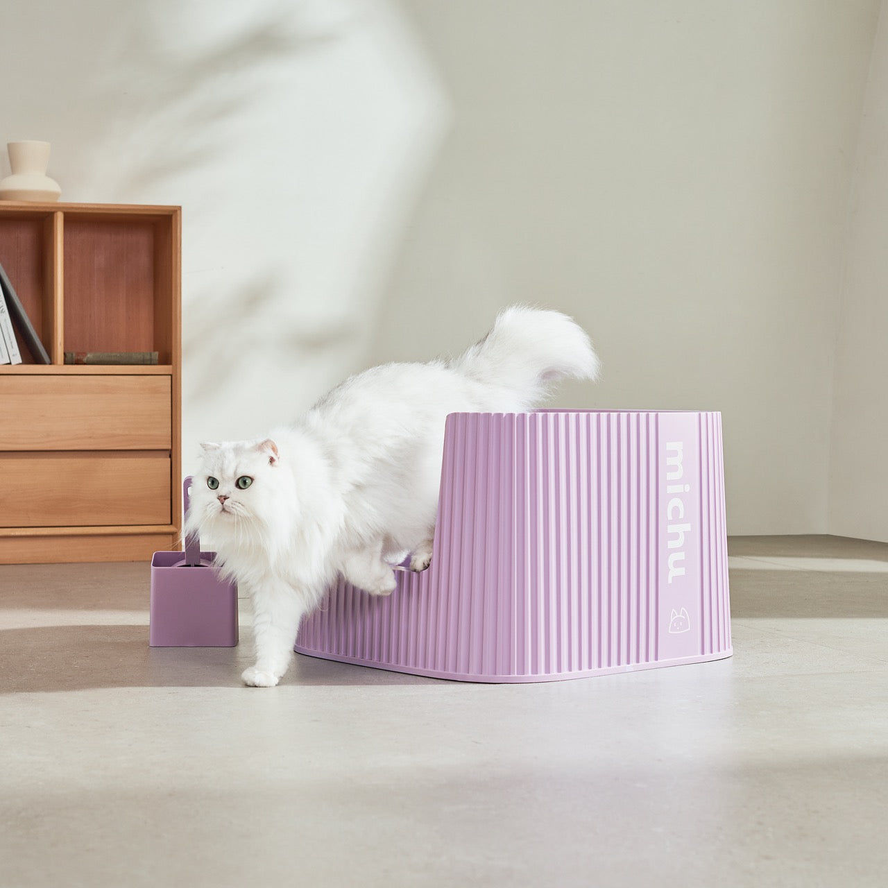 Michu XXL Stella Deluxe Spacious Cat Litter Box with Lid