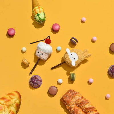 Silver Vine Stick Interactive Plush Cat Toy – Happy Tempura & Cupcake