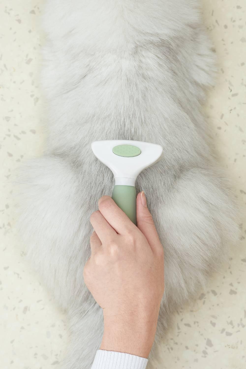 Michu Heavy‑Duty Undercoat Shedding Rake for Dogs & Cats