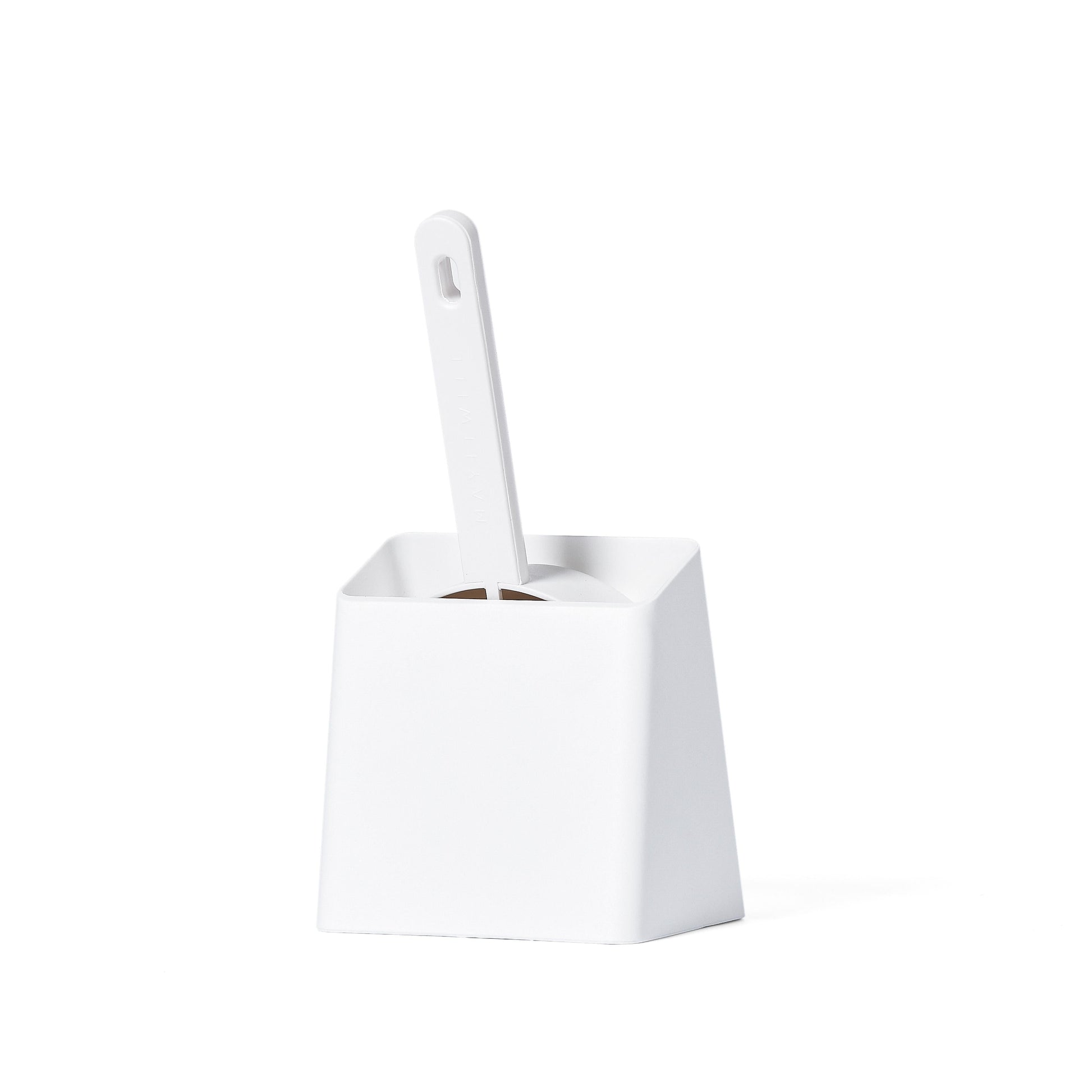 https://cdn.shopify.com/s/files/1/0040/4635/6529/files/Michu_Long-Handle_Cat_Litter_Scoop_10.jpg?v=1755593309
